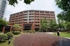 陸家嘴集團試水高端養老產業,上海內環內首現五星級標準養老院 陸家嘴集團試水高端養老產業,上海內環內首現五星級標準養老院