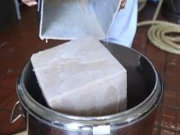 楊浦 神秘的“43號冰工廠”,每天做88桶可可牛奶味冰霜 楊浦 神秘的“43號冰工廠”,每天做88桶可可牛奶味冰霜