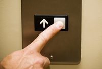 一年內成功加裝兩部電梯，上海這個小區告訴你老公房裝電梯最大難題并非差錢