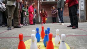 上海這個百年老弄堂的運動會自帶“吸粉光環”:一辦30年,連外國游客都成了運動員 上海這個百年老弄堂的運動會自帶“吸粉光環”:一辦30年,連外國游客都成了運動員