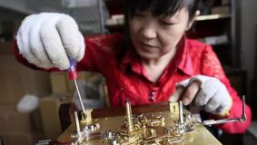 松江 | 30年創下一個又一個傳奇,這家企業立志站上世界制鐘業頂峰 松江 | 30年創下一個又一個傳奇,這家企業立志站上世界制鐘業頂峰