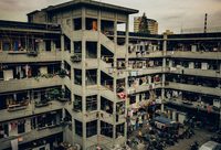 上海有座古羅馬斗獸場般的居民樓，一家吵架整個樓都知道