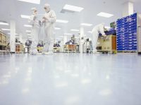 上海哪個區的制造業持續回升，哪個區的服務業更高能？