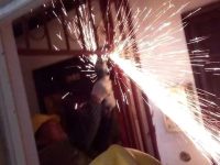 兩周拆除104扇樓道鐵門！保障“生命通道”暢通，這個街道這樣做