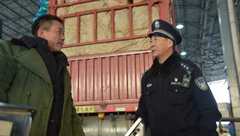 江楊市場里有位“萬金油”警官，助力銅川路水產市場平穩過渡