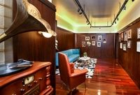 走過武康大樓就想起孫道臨公文包中的泛黃字典，上海城市記憶都凝結在這些建筑中