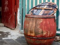 老里弄馬桶改造越來越難，上海徹底告別手拎馬桶還有多久