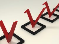 有了這個“神器”，企業申辦許可證從“跑四五次”到“最多跑一次”