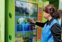 提高綠色賬戶積分兌換、限制投放時間，究竟哪些方法能讓居民自覺分類垃圾？