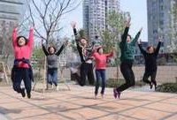 “藍線內”拆違，這個街道把河道邊的臟亂差地塊，變成居民自家后花園的景觀水岸