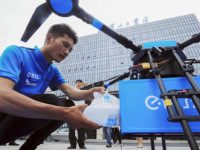 無人機送餐小哥現身上海,會飛的外賣怎么送? 無人機送餐小哥現身上海,會飛的外賣怎么送?