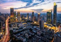 市區共同出資設億元引導資金，資助重點產業在這個區生根壯大