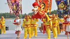 為進口博覽會“預熱”,讓民俗與時尚結合,閔行這個地方舉行了首屆創意手造節 為進口博覽會“預熱”,讓民俗與時尚結合,閔行這個地方舉行了首屆創意手造節