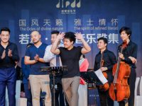 朱家角晚清古戲臺響起悠揚琴聲