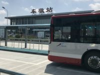 占路的圍墻、擋板拆除了！松江車墩公交樞紐今天試運營