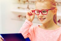 孩子戴“成人眼鏡”有風險!上海這一全國首例標準專治驗光配鏡亂象 孩子戴“成人眼鏡”有風險!上海這一全國首例標準專治驗光配鏡亂象