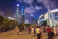 世紀大道景觀燈光提升改造順利完成，這里“秀”出了一個迷人的夜浦東