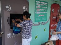 平均88歲、三成住戶是空哥空姐……這兩個“底子”差小區垃圾分類居然“逆襲”了