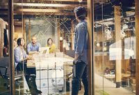 原硅谷工程師用AI做衣服,20歲少年用水葫蘆造環保家居,楊浦“男神女神”長這樣… 原硅谷工程師用AI做衣服,20歲少年用水葫蘆造環保家居,楊浦“男神女神”長這樣…