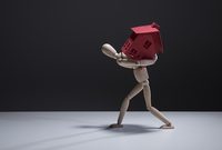 上海一女子欠銀行3.5萬貸款，為何兩年竟還了一套房子？背后原來是這個套路