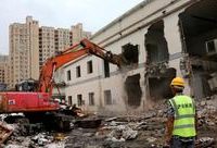 浦東曹路大居一萬多平方米老舊廠房拆除，動遷居民回搬有望加速