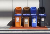 申城生活垃圾立法：干、濕垃圾擬禁止混合投放，違反分類收運最高擬罰10萬