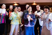 在上海，這個社會老年群體中的“精英人群”如何度過晚年生活