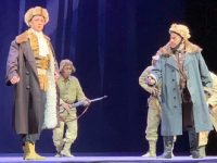 上海京劇院《智取威虎山》獻演中共中央黨校(國家行政學院) 上海京劇院《智取威虎山》獻演中共中央黨校(國家行政學院)