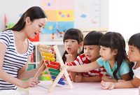 申城幼兒入園值高峰，家長們正苦惱：公辦托兒所太少，民辦太貴！