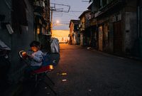 上海住在成片二級舊里以下居民超過15萬，“留改拆”思路下，“拎馬桶”問題如何解