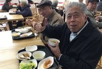 8元、10元、12元、18元，上海這家社區食堂，一份套餐為何四種定價?