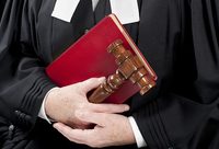 辭退保姆被索60萬賠償費？浦東洋涇居民有了律師“老娘舅”，煩心事不再愁