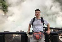 這個由物業推動組建的業委會，成立后頭件大事就是更換物業