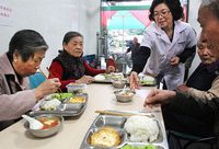 上海將在有條件的社區建設社區食堂，老年人解決中晚餐多了好去處