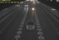 滬長江隧道入口抓拍進隧道不開車燈 目前僅警告不處罰
