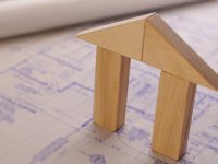 滬審計整改：相關部門清理管理績效不高的資金1.98億，房產面積近4000平方米