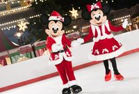 在上海的戶外滑冰?你沒有看錯! 迪士尼星愿滑冰場今天開放