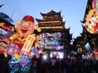 老城廂里品“年味”，非遺跳動“年輕心”，豫園新春民俗藝術燈會亮燈