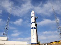 一箭13星!“上海造”長征六號火箭迎來國際大單 一箭13星!“上海造”長征六號火箭迎來國際大單