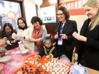 北外灘市民驛站里，德國高管成了輪值站長