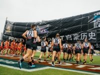 喝著啤酒唱著歌,這個夏天去江灣體育場感受澳式橄欖球的力量和激情! 喝著啤酒唱著歌,這個夏天去江灣體育場感受澳式橄欖球的力量和激情!