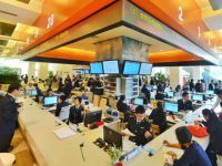 剛走進自貿區企業服務中心，他就被人臉識別系統“盯”上了，真相原來是這樣