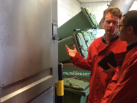 青年創客盯上“垃圾”創業，“壓一壓”餐廚廢物變“無味”有機肥