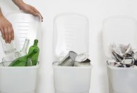 二年級小學生竟是垃圾分類達人！原來他們家還有這樣的“垃圾桶之爭”