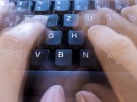 五一4天連休計劃公布后機票、酒店價格秒漲，旅游愛好者和商家拼起了手速！