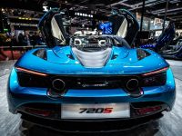 七大全球頂級豪車集體亮相上海車展，方向盤都是方的