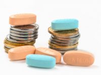 醫保結余怎么買商業保險?配眼鏡、美容為啥不能進醫保?醫保局局長這樣解答 醫保結余怎么買商業保險?配眼鏡、美容為啥不能進醫保?醫保局局長這樣解答