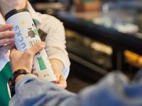 這家美國企業一“綠”到底,已把塑料吸管休了,還將新推可重復使用20次的玩味冰杯 這家美國企業一“綠”到底,已把塑料吸管休了,還將新推可重復使用20次的玩味冰杯