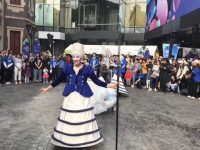 愿消費！敢消費！能消費！離開了這兩個字就寸步難行