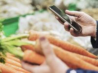 上海里弄,為了買菜而“觸網”的老年人 上海里弄,為了買菜而“觸網”的老年人